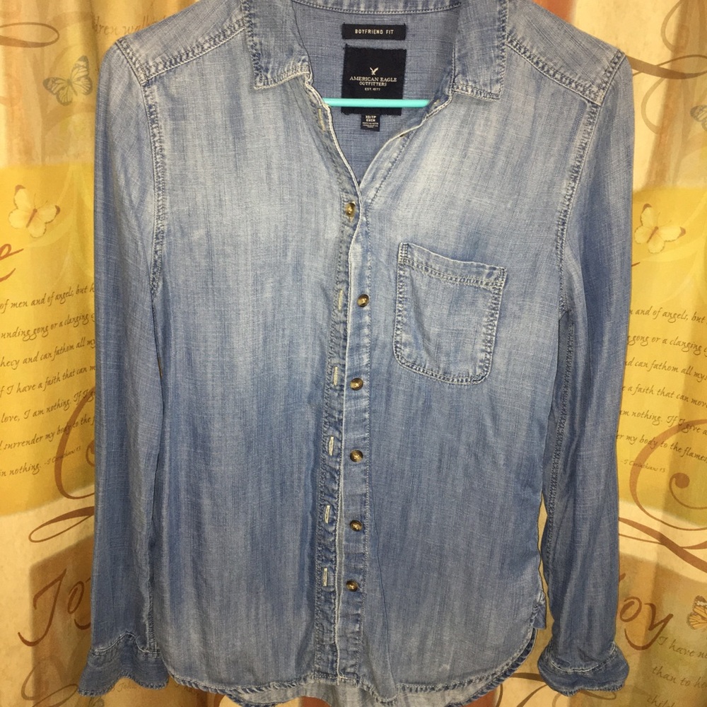 American Eagle denim shirt